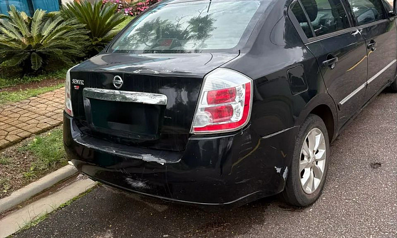 Nissan Sentra Sl 2.0...