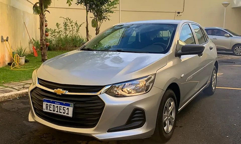 Chevrolet Onix Hatch...