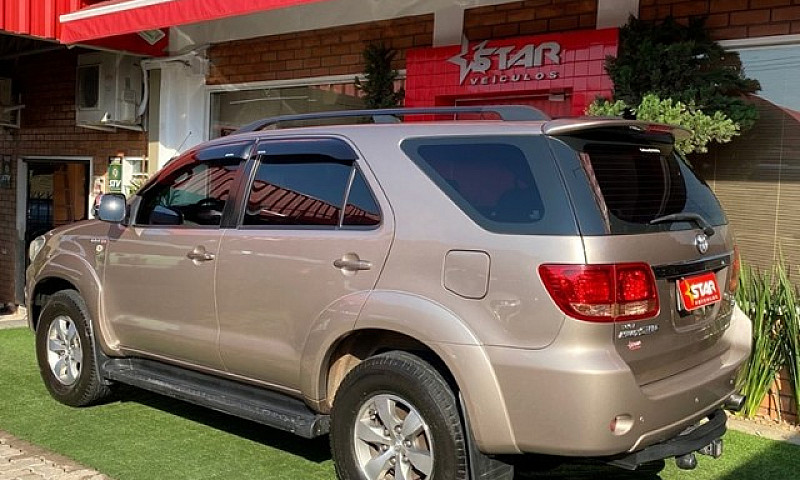 Toyota Hilux Sw4 Srv...