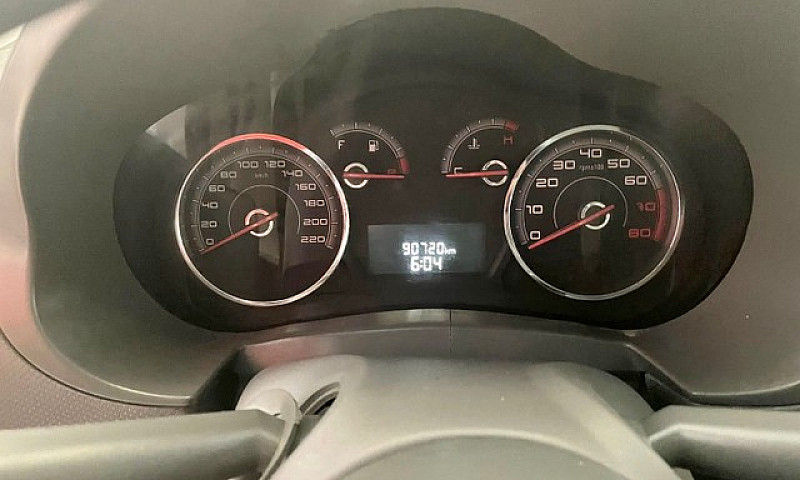 Fiat Palio Essence 1...