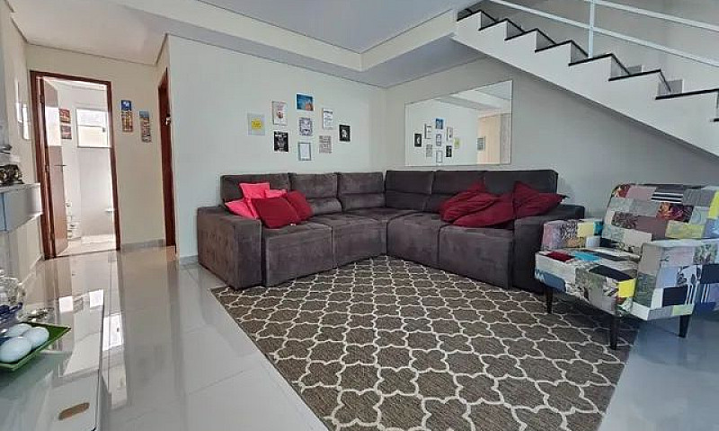 Casa Com 2 Dormitóri...