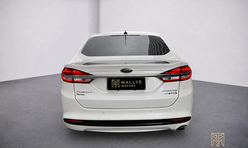 Ford Fusion Titanium...