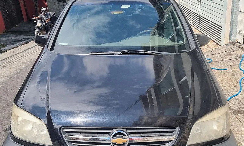 Chevrolet Zafira Com...