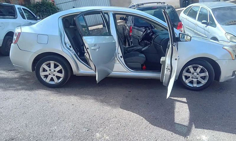 Nissan Sentra S 2.0/...