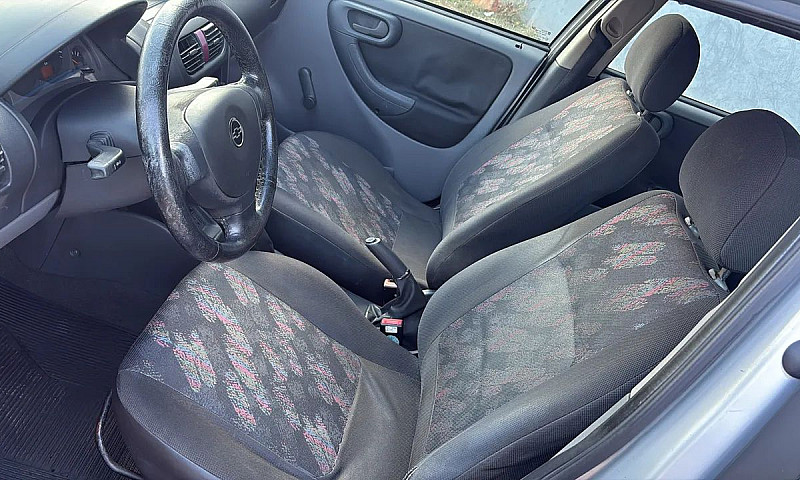 Chevrolet Corsa Hatc...