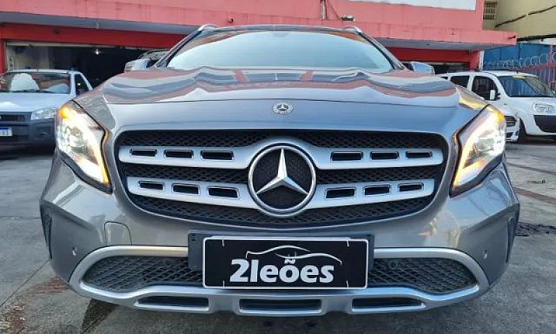 Merceds Benz Gla 200...
