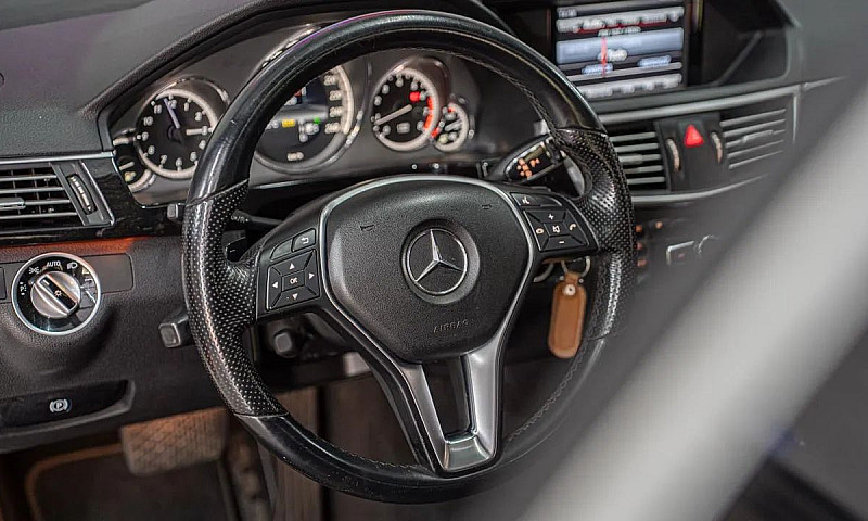 Mercedes-Benz E-250 ...