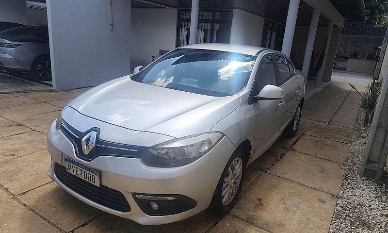 Renault Fluence Sed....