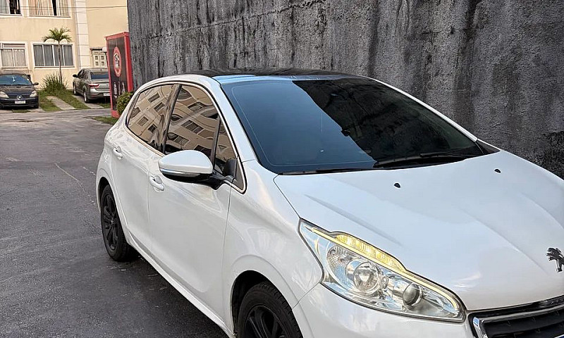 Peugeot 208 Griffe 1...