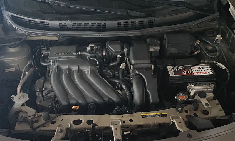 Nissan Versa Sl 1.6 ...