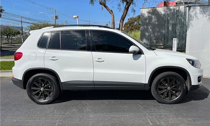 Volkswagen Tiguan 1....
