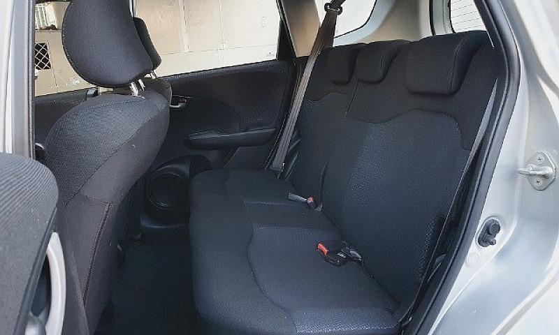 Honda Fit 2011 Lxl 1...