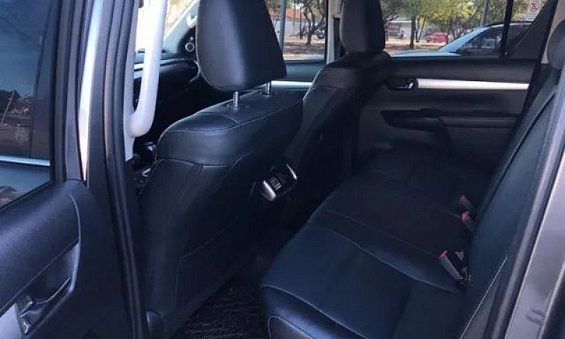 Hilux Srx...