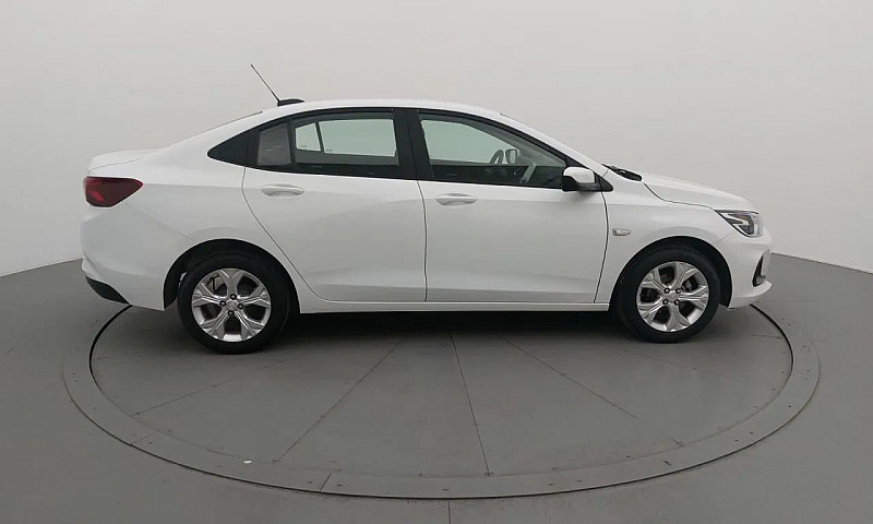 Chevrolet Onix Plus ...