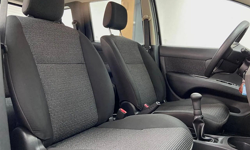 Nissan Livina 1.6 16...