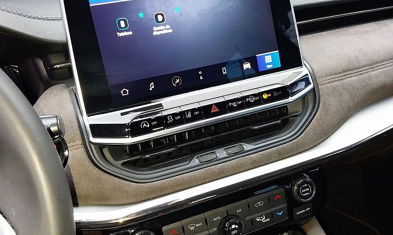 Jeep Commander Overl...
