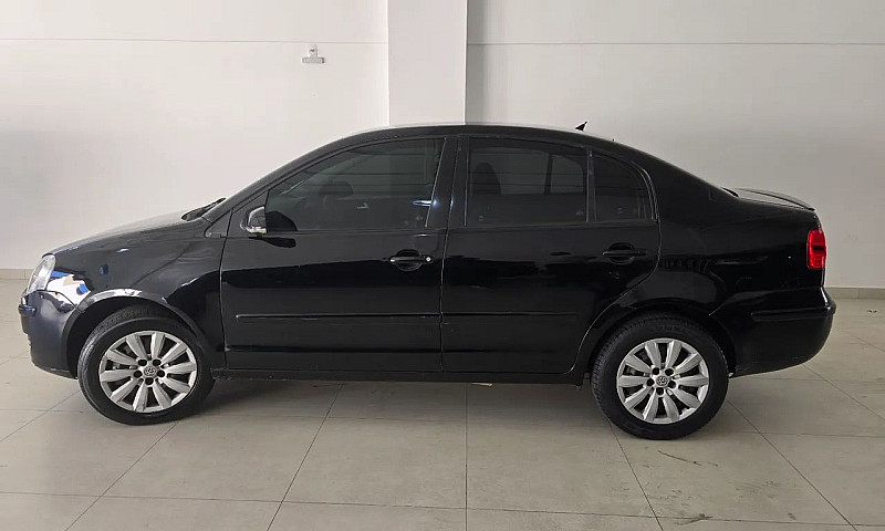 Volkswagen Polo Seda...
