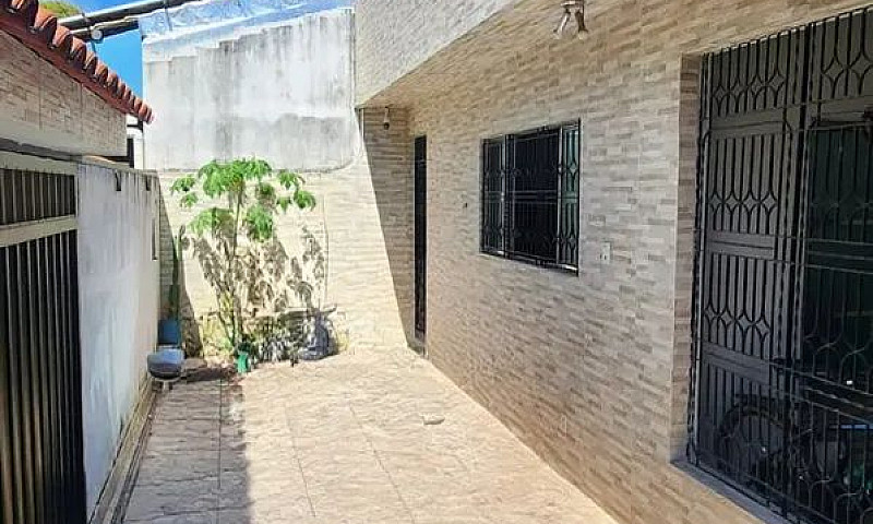 Alugo Casa Na Amélia...