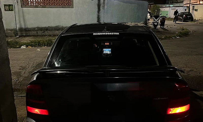 Chevrolet Astra Adva...