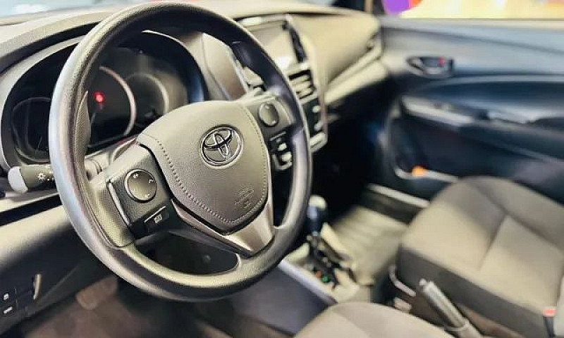 Toyota Yaris Xl 1.5 ...