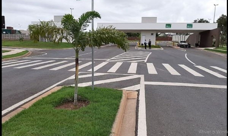 Casa Em Condomínio C...