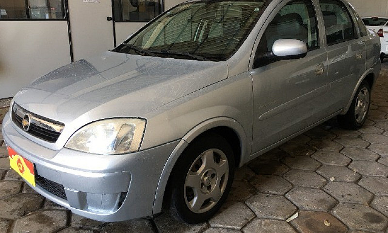 Corsa Sedan Premium ...