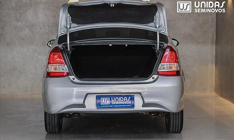 Toyota Etios 1.5 X P...