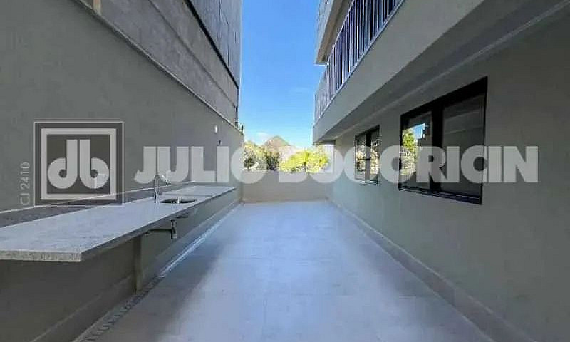 Apartamento Com Área...
