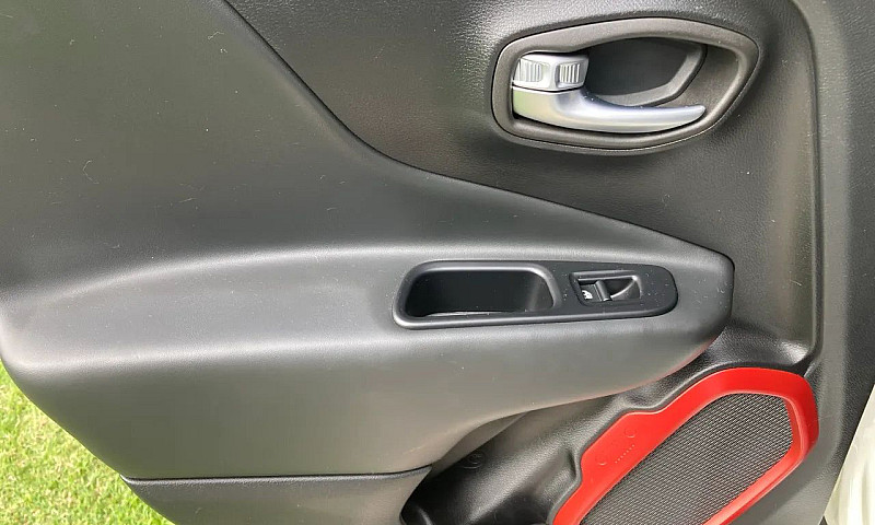 Jeep Renegade Trailh...