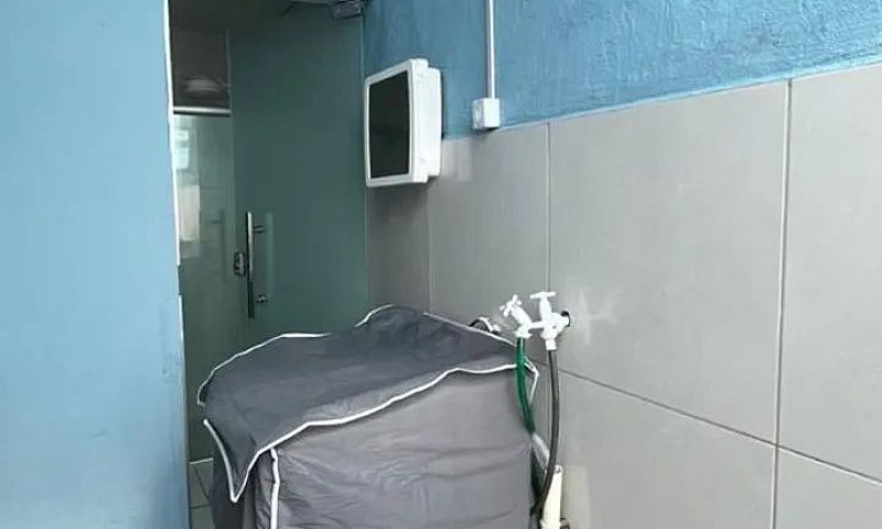 Alugo Casa Condomíni...