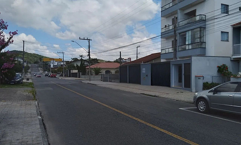 Casa Sobrado, Com 2 ...