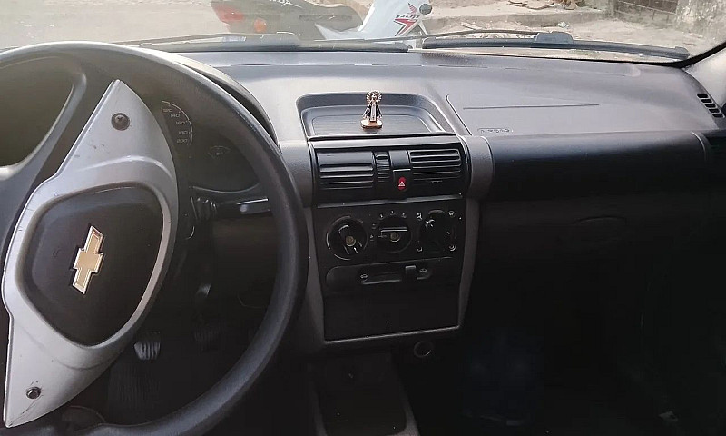 Chevrolet Classic Li...