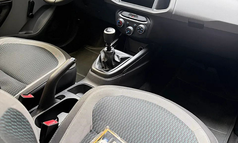 Chevrolet Onix Hatch...