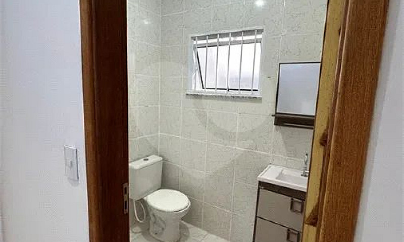 Casa Com 2 Quartos À...