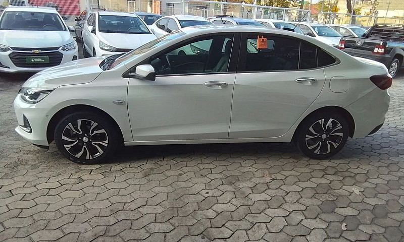 Chevrolet Onix Plus ...