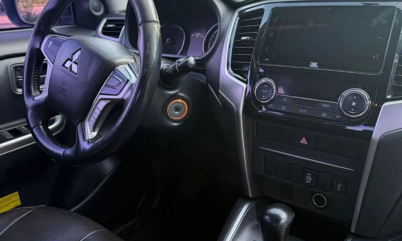 Mitsubishi L200 Trit...