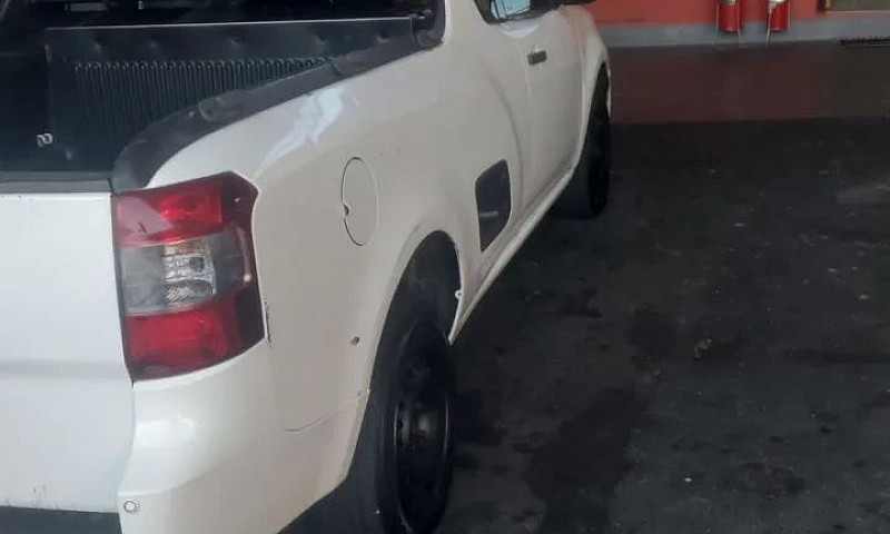 Chevrolet Montana Ls...