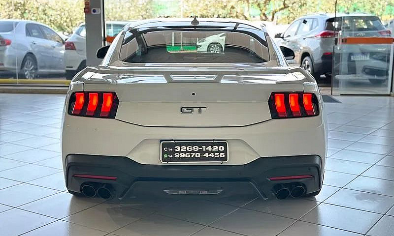 Ford Mustang Gt Perf...