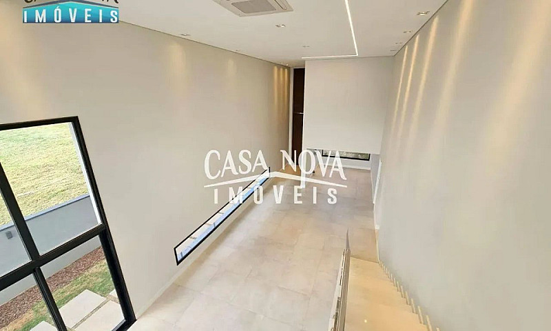 Casa Com 4 Dormitóri...