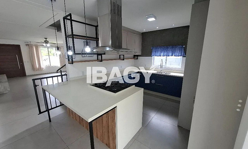 Excelente Casa Em Co...