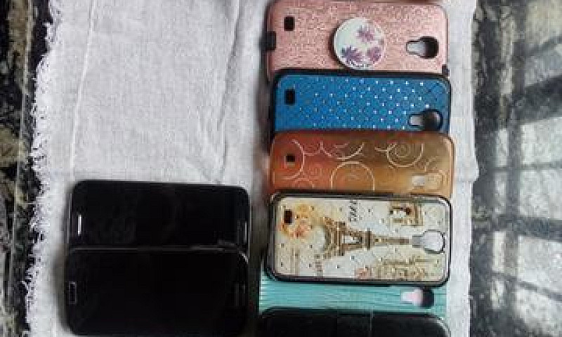 Samsung Galaxy S4 Em...