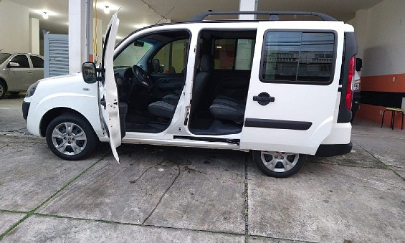 Fiat Doblo Essence 1...