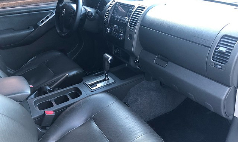Nissan Frontier Sl 2...
