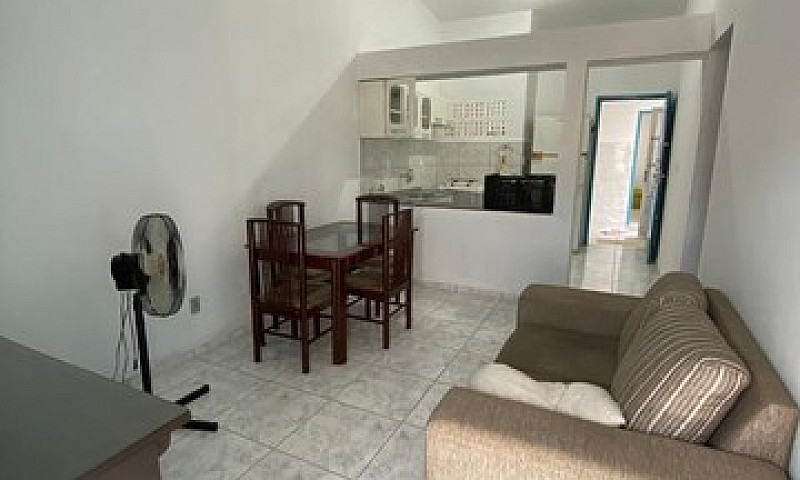 Casa Com 4 Qts Sendo...