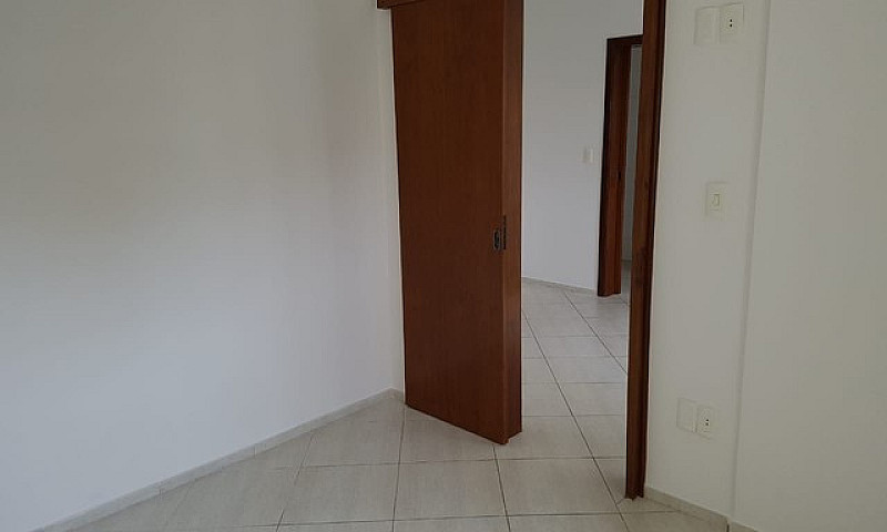 Requinte Imóveis Alu...