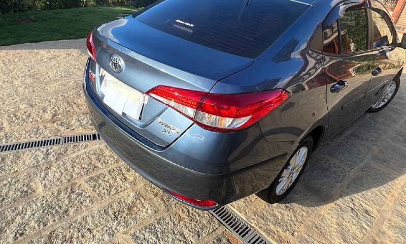 Toyota Yaris 2019 Xl...