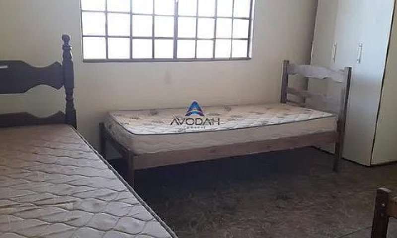 Casa Com 2 Dormitóri...