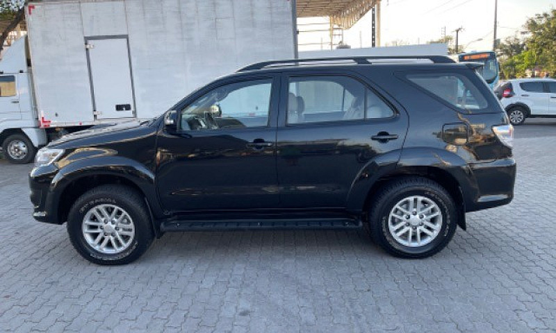 Hilux Sw4 Diesel 7Lu...