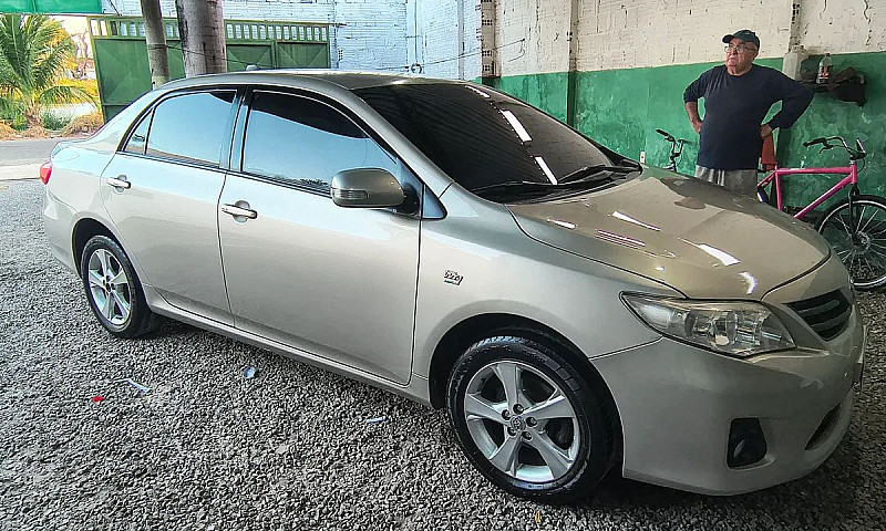 Toyota Corolla Xei 2...