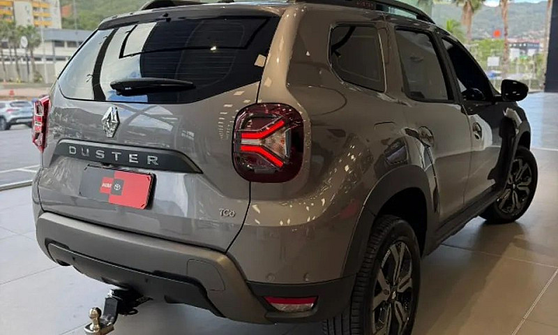 Renault Duster Iconi...